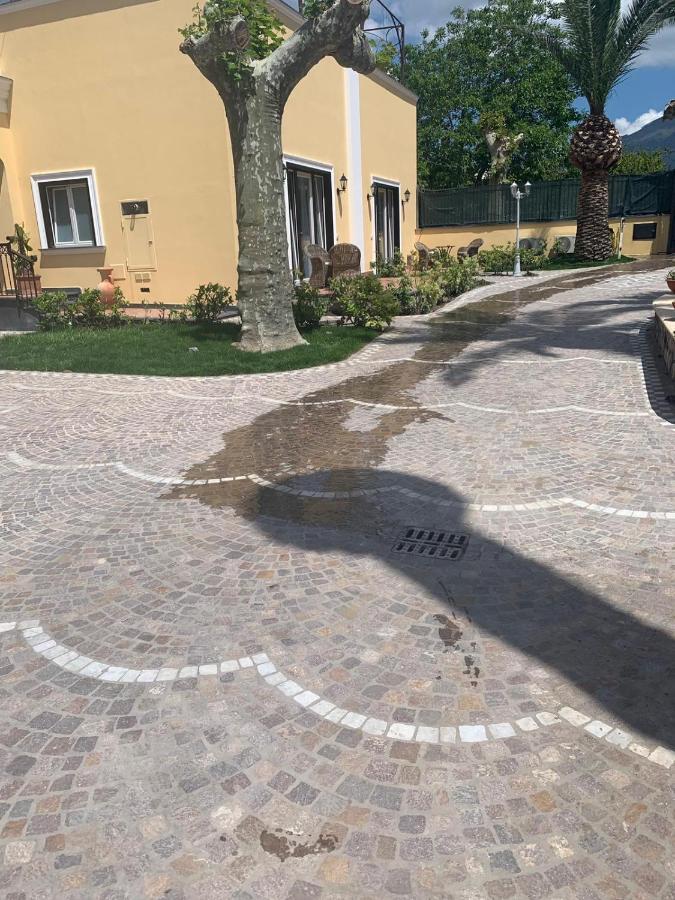 Villa Lucia Castellammare di Stabia Bagian luar foto